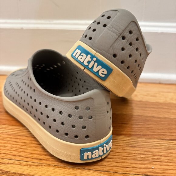 Native Jefferson Slip-on Sneakers, Gray & Cream (J6) - Picture 3 of 4